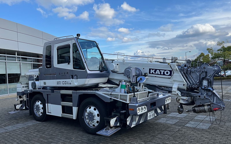 香川県クレーン協同組合｜私たちはクレーンで未来を建設するクレーン業界の協同組合です