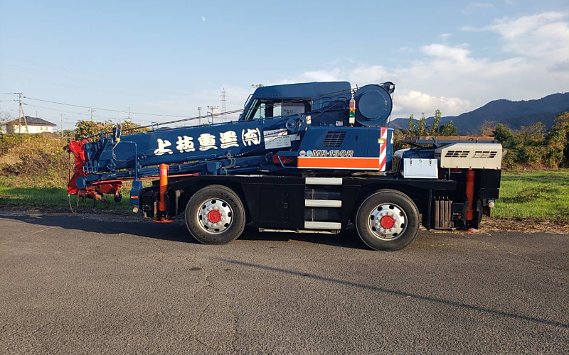 香川県クレーン協同組合｜私たちはクレーンで未来を建設するクレーン業界の協同組合です